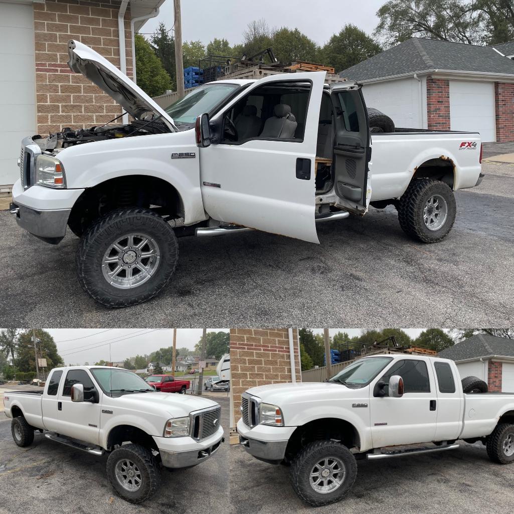 2006 Ford F250 Super Duty Pickup 4WD 8 Cylinders P 6.0L Turbo Diesel OHV 366 CID, 158,781 Miles