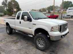 2006 Ford F250 Super Duty Pickup 4WD 8 Cylinders P 6.0L Turbo Diesel OHV 366 CID, 158,781 Miles