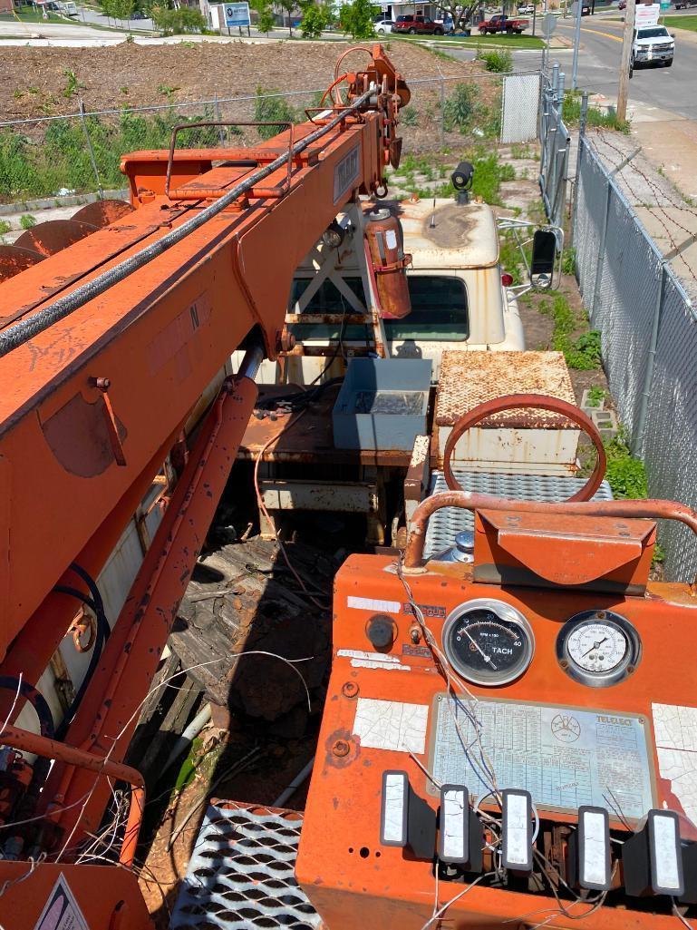 1987 Ford C8000 10.4L CATERPILLAR V8 Diesel "Polecat" Auger Digger, 56,551 Miles, Smooth Running