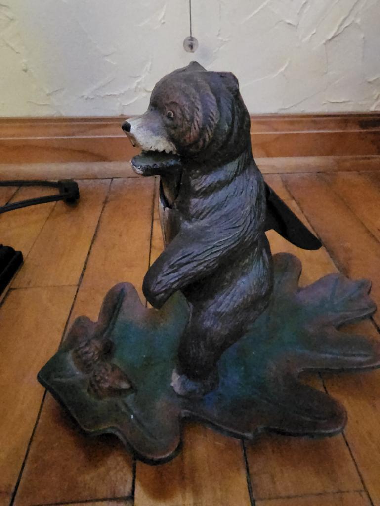 Bear Themed Home Decorative Items, Figurines, Lamp