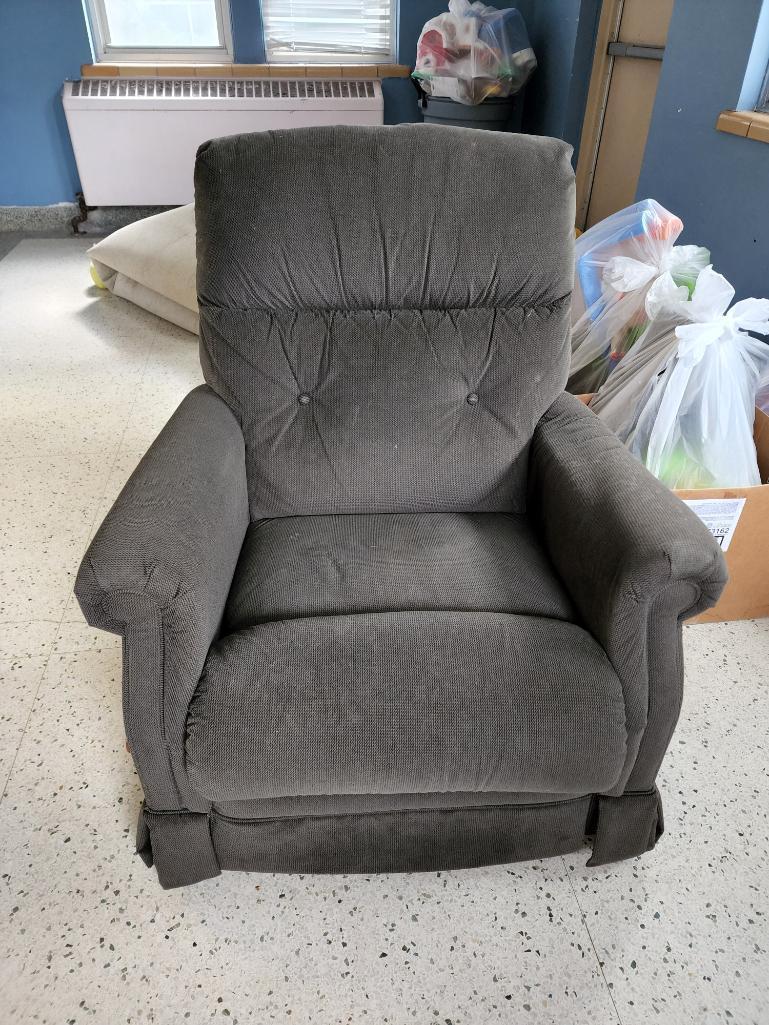 La-Z-Boy Recliner in Grey