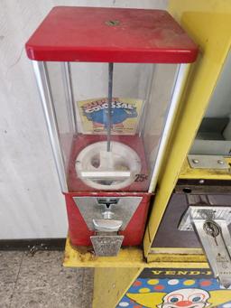 Vend-Rite Big Top Dual Vending Machine