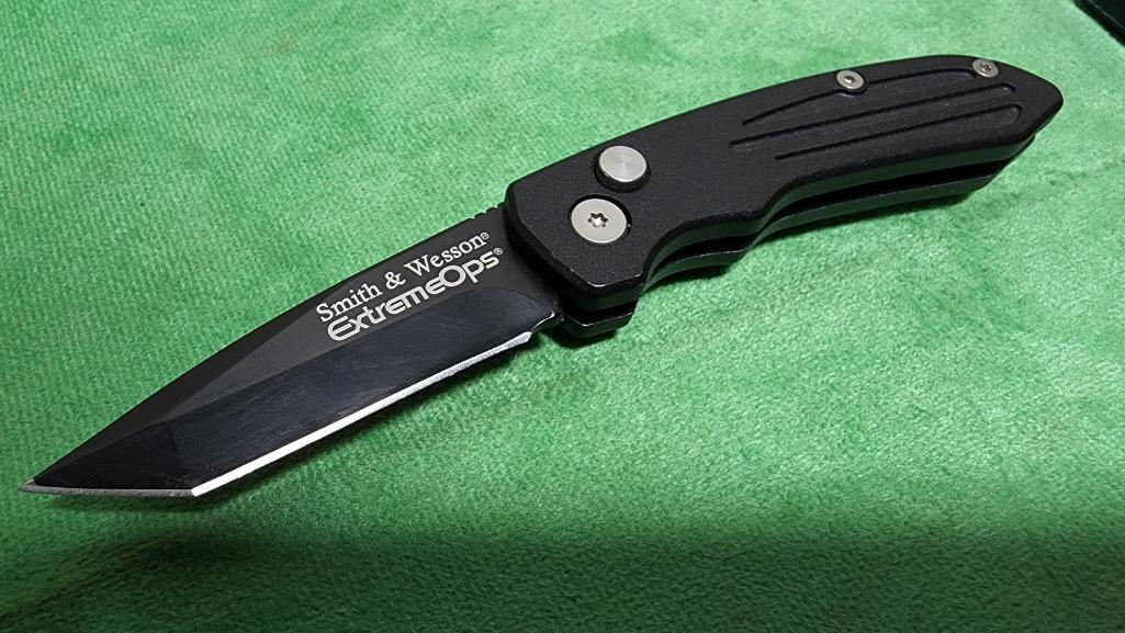 Smith & Wesson Extreme Ops Automatic Folding Knife SW40BT