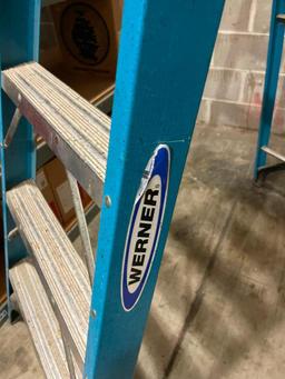 Werner 8ft A-Frame Step Ladder, Fiberglass, Model FS108, 250lb Capacity