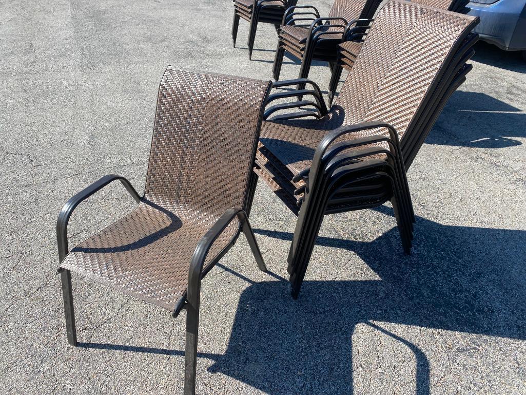 Lot of 6 Patio Chairs, Stackable, Sold 6 Times the High Bid, 6x$