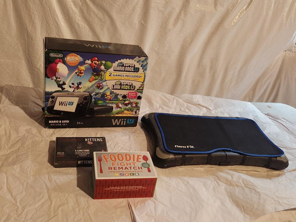 Nintendo Wii w/ Mario & Luigi Deluxe Set, 2 Games, Orig. Box, Other Items