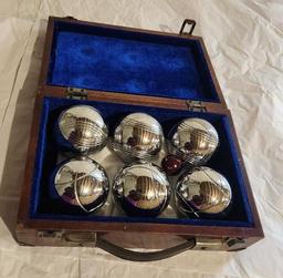 Set of Six Chinese Relaxation Balls w/ Case