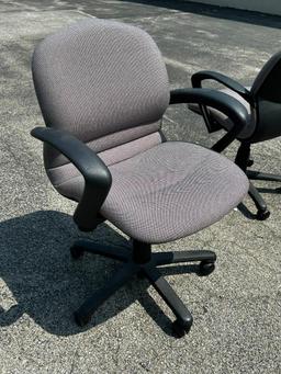 SteelCase Office Chair, Adjustable Height, w/ Arms & Mobile Base