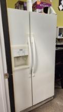 Roper Side by Side Refrigerator Freezer w/ Ice & Water Dispenser Model RS22AQXGW02 - White