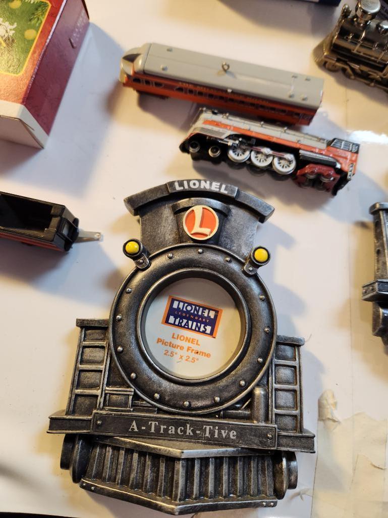 Lionel Train Collectibles & Ornaments