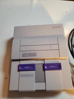 Super NES Nintendo SNS-001 Console w/ Controllers & Packs (Legend of Zelda & Donkey Kong)