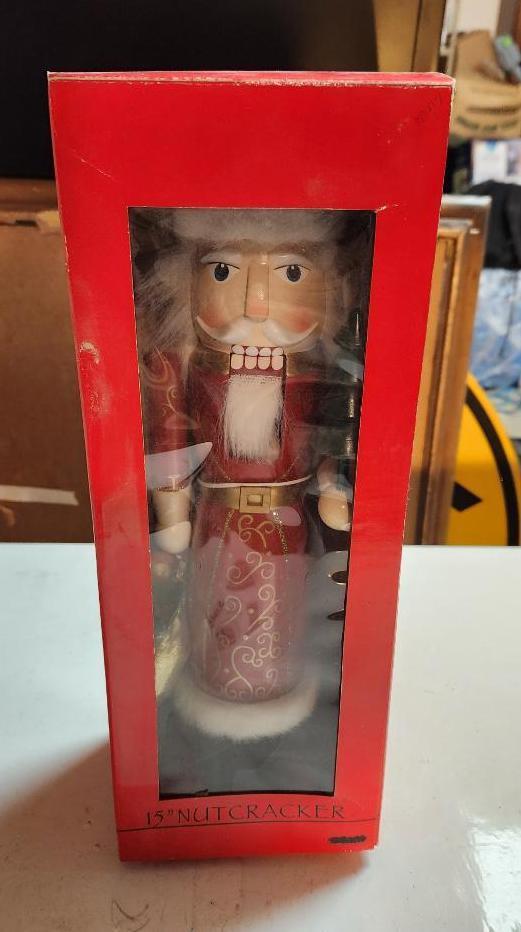 15" Nut Cracker Figurines