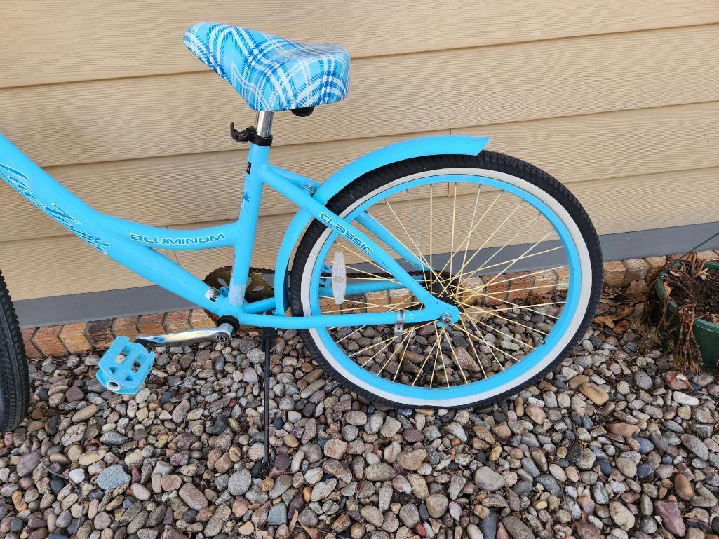 Kent Cruiser Bicycle - Blue