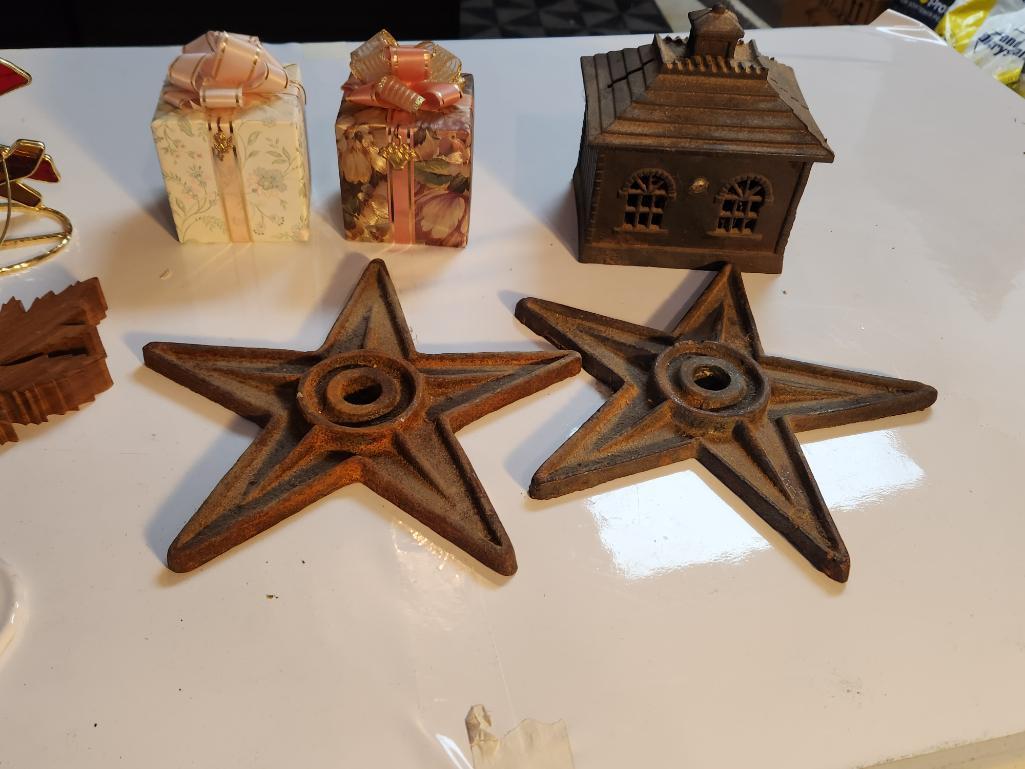 Assorted Home Decor Items