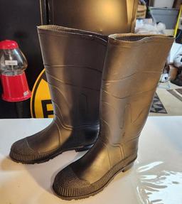 Muck Boots Men's Size 9