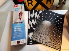 NIB Dirt Devil Spray Mop & Optical Illusion Placemats