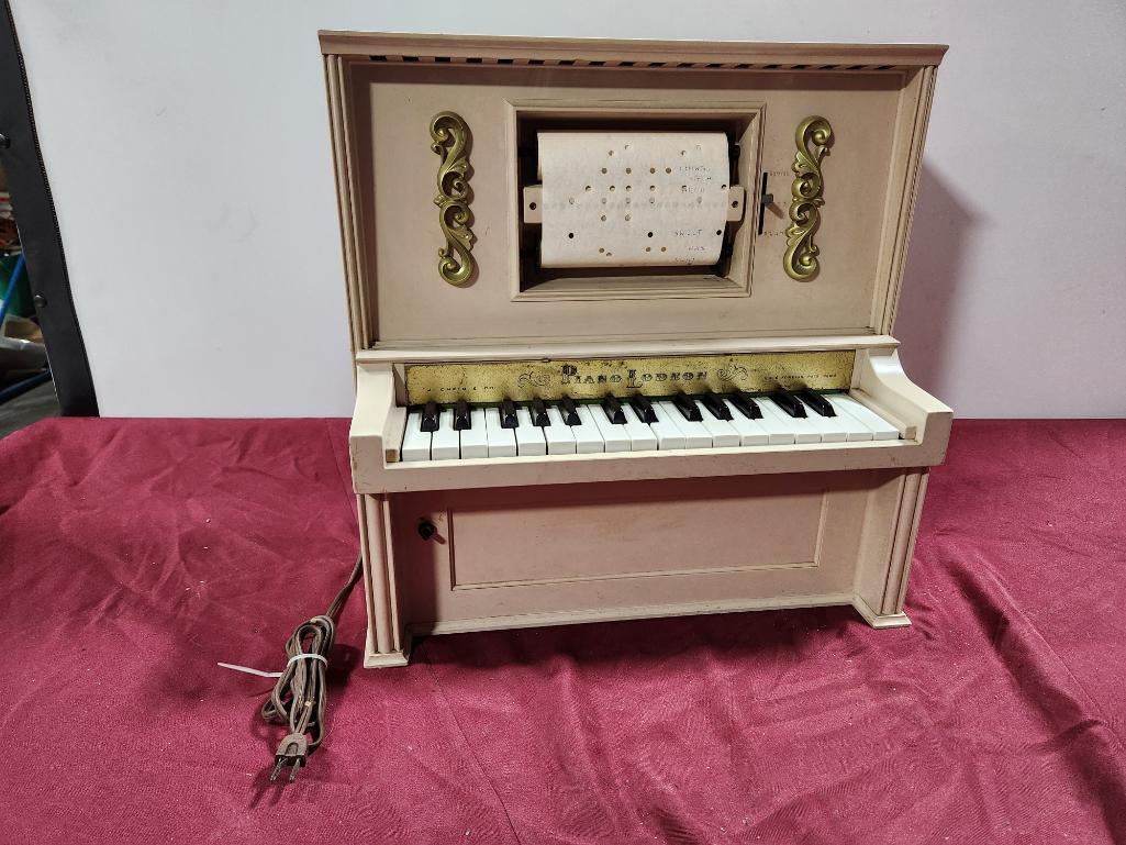 J. Chein Piano Lodeon Toy Player Piano w/ Rolls, Works