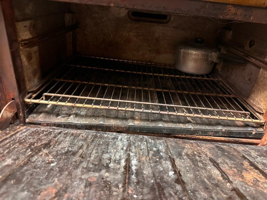 Commercial Double Oven, Six Burner Range and Flat Top Griddle Combo, Working, Unsure of Maker, Gas