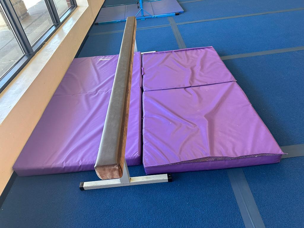 HD Kids Balance Beam and Mats