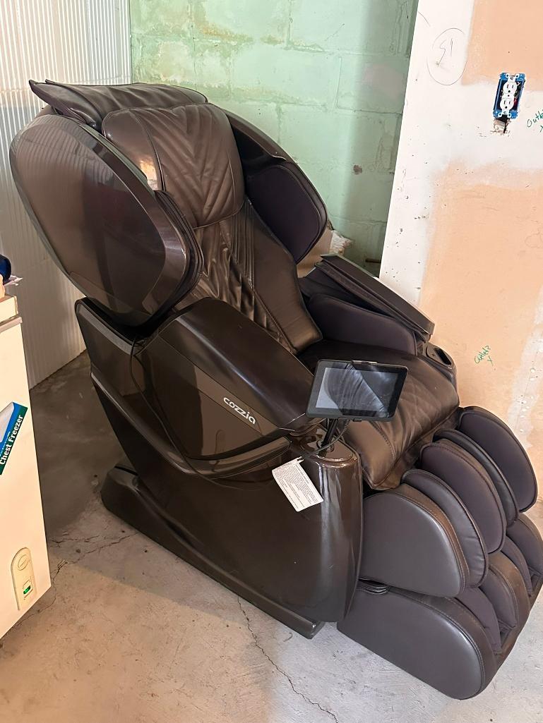 Cozzia CZ-641 Massage Chair w/ Orig. Receipts & Paperwork, Paid $5,745.88 at NFM