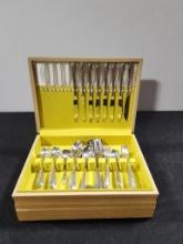 1960's Vintage Rogers Bros. 1847 Springtime Pattern 8 Place Setting Silverware in Orig. Case