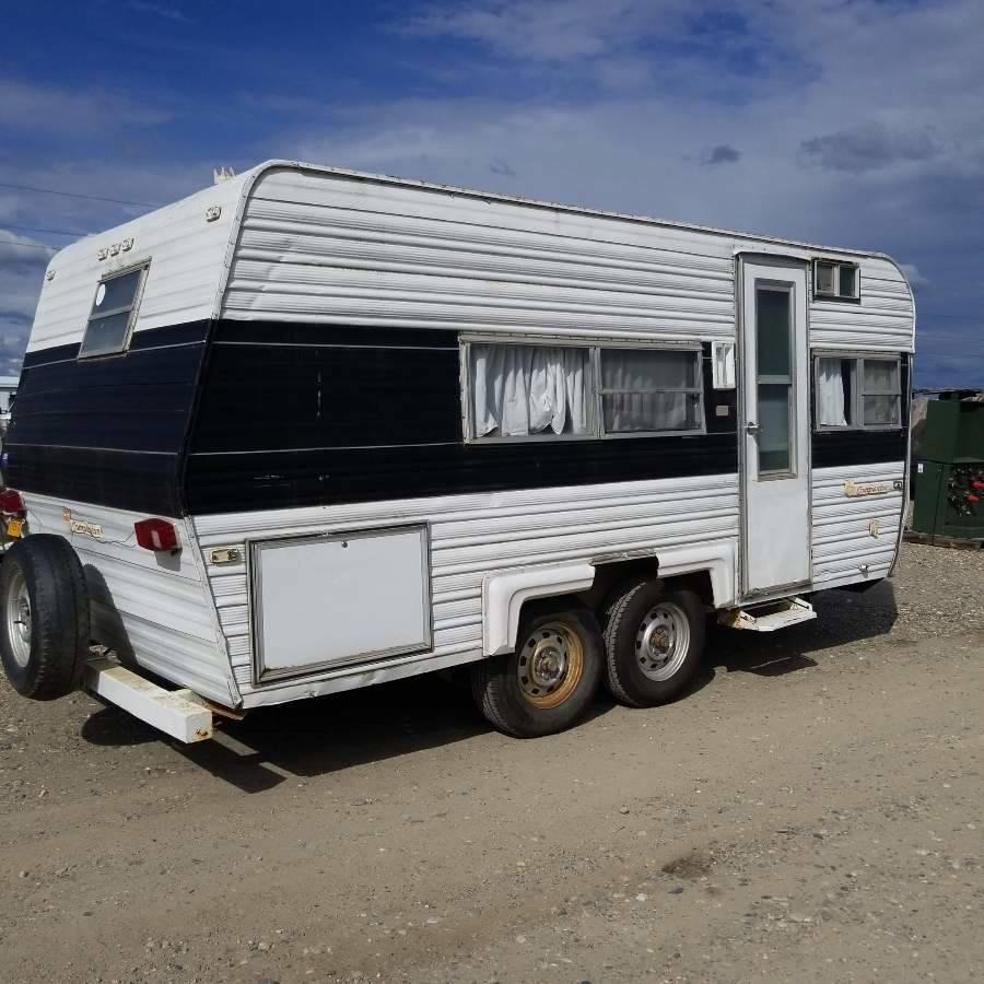 CAMPER TRAILER, KIT COMPANION, 16FT, TANDEM AXLE. NO TITLE