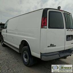 2001 CHEVROLET EXPRESS VAN 3500, 8.1L GAS, QUIGLEY 4X4