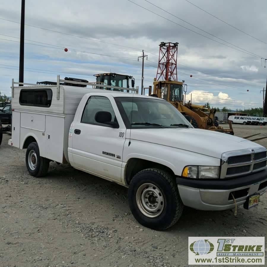 2001 DODGE RAM 2500, 5.9L MAGNUM GAS, 2WD, UTILITY BED, WITH TOPPER