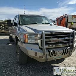 2007 GMC SIERRA 2500HD SLE, 6.0L GAS, 4X4, EXTENDED CAB, LONG BED