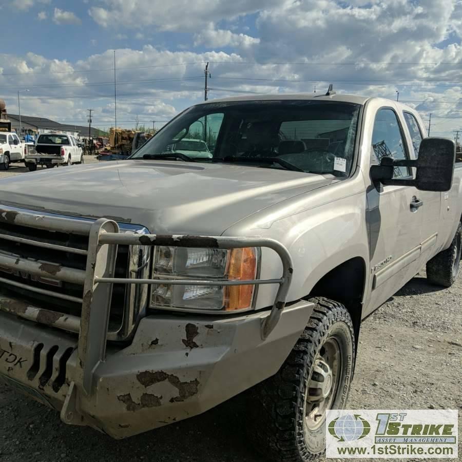 2007 GMC SIERRA 2500HD SLE, 6.0L GAS, 4X4, EXTENDED CAB, LONG BED