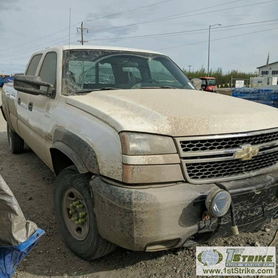 2006 CHEVROLET SILVERADO 2500HD LT, 6.6L DURAMAX DIESEL, 4X4, CREW CAB, LONG BED, WEBASTO