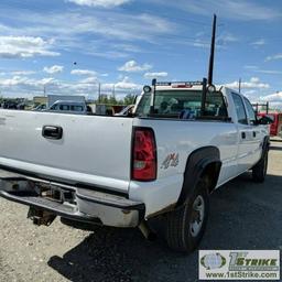 2006 CHEVROLET SILVERADO 2500HD LT, 6.6L DURAMAX DIESEL, 4X4, CREW CAB, LONG BED, WEBASTO