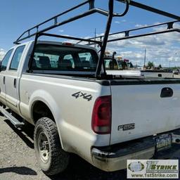 2004 FORD F-250 SUPERDUTY XLT, 6.0L POWERSTROKE DIESEL, 4X4, CREW CAB, SHORT BED, LADDER RACK