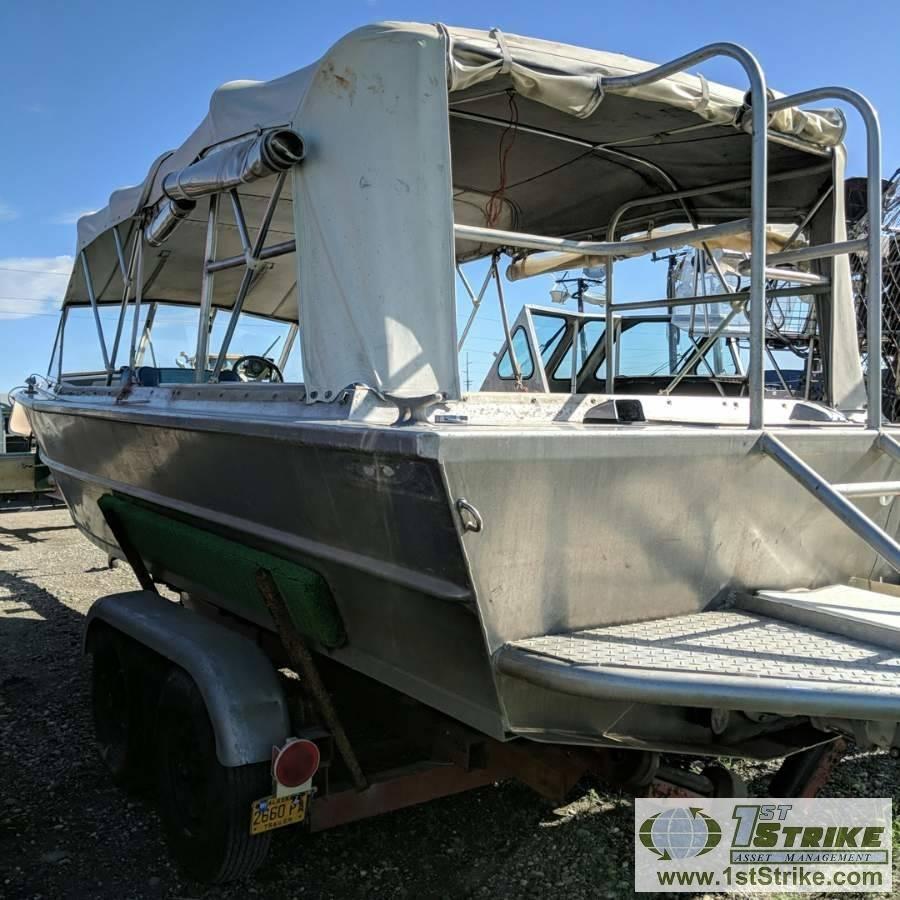 BOAT, 1981 ALMAR JETLINE, ALUMINUM 22FT, FORD 351 GAS MOTOR, HAMILTON 3 STAGE JET UNIT, 385HP,Â CANV