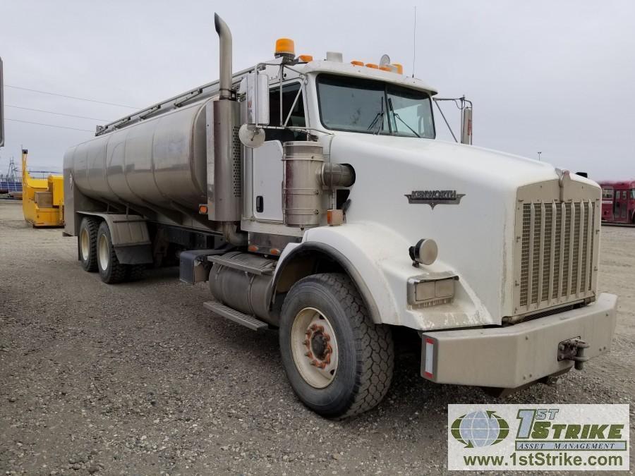 CHEMICAL TRUCK, 2007 KENWORTH T800. TITLE IN TRANSIT