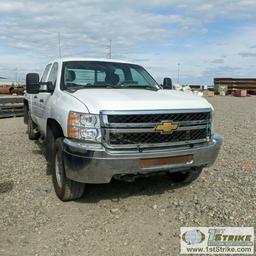 2013 CHEVROLET SILVERADO 2500HD, 6.6L DURAMAX DIESEL, 4X4, CREW CAB, LONG BED