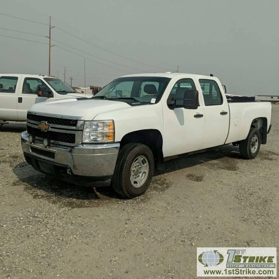 2013 CHEVROLET SILVERADO 2500HD, 6.6L DURAMAX DIESEL, 4X4, CREW CAB, LONG BED. UNKNOWN MECHANICAL PR