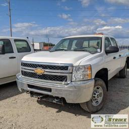 2013 CHEVROLET SILVERADO 2500HD, LS, 6.0L VORTEC GAS, 4X4, CREW CAB, LONG BED