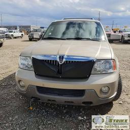 2004 LINCOLN NAVIGATOR, 5,4L GAS, 4X4