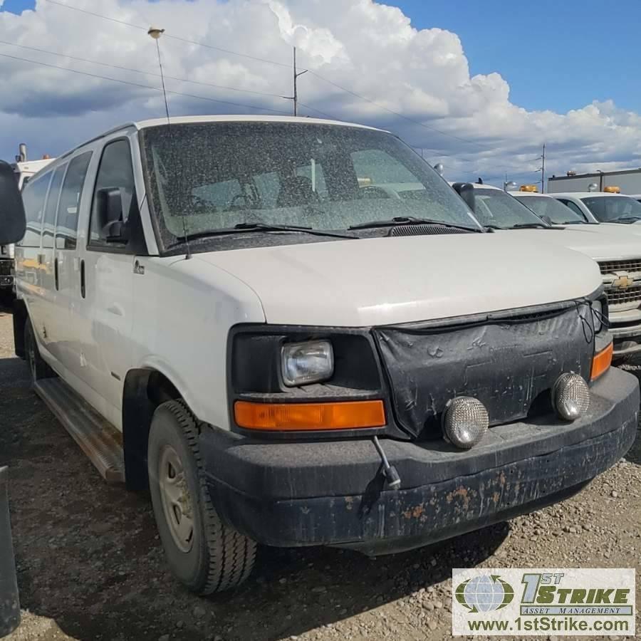 2009 CHEVROLET EXPRESS VAN, 6.6L DURAMAX DIESEL, QUIGLEY 4X4, 10 PASSENGER