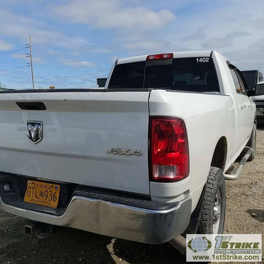 2014 RAM 2500 SLT, 6.4L HEMI GAS, 4X4, MEGA CAB, SHORT BED