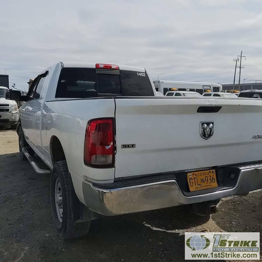 2014 RAM 2500 SLT, 6.4L HEMI GAS, 4X4, MEGA CAB, SHORT BED