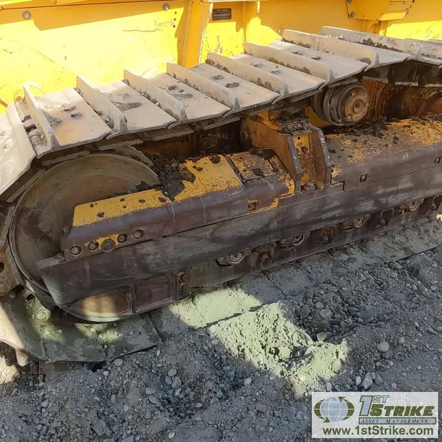 DOZER, 2005 JOHN DEERE 700JLT, EROPS, 6-WAY BLADE, WITH REAR RIPPER