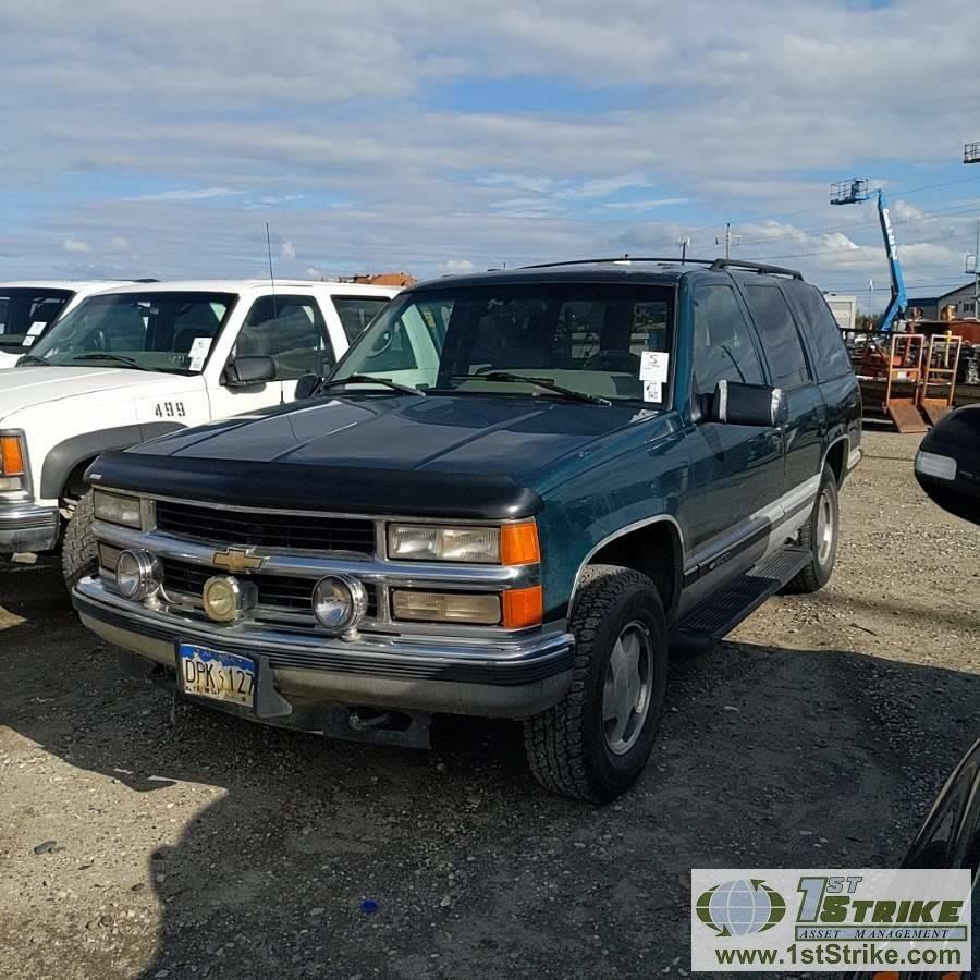 1996 CHEVROLET TAHOE 1500LT, 5.7L VORTEC, 4X4, 4-DOOR