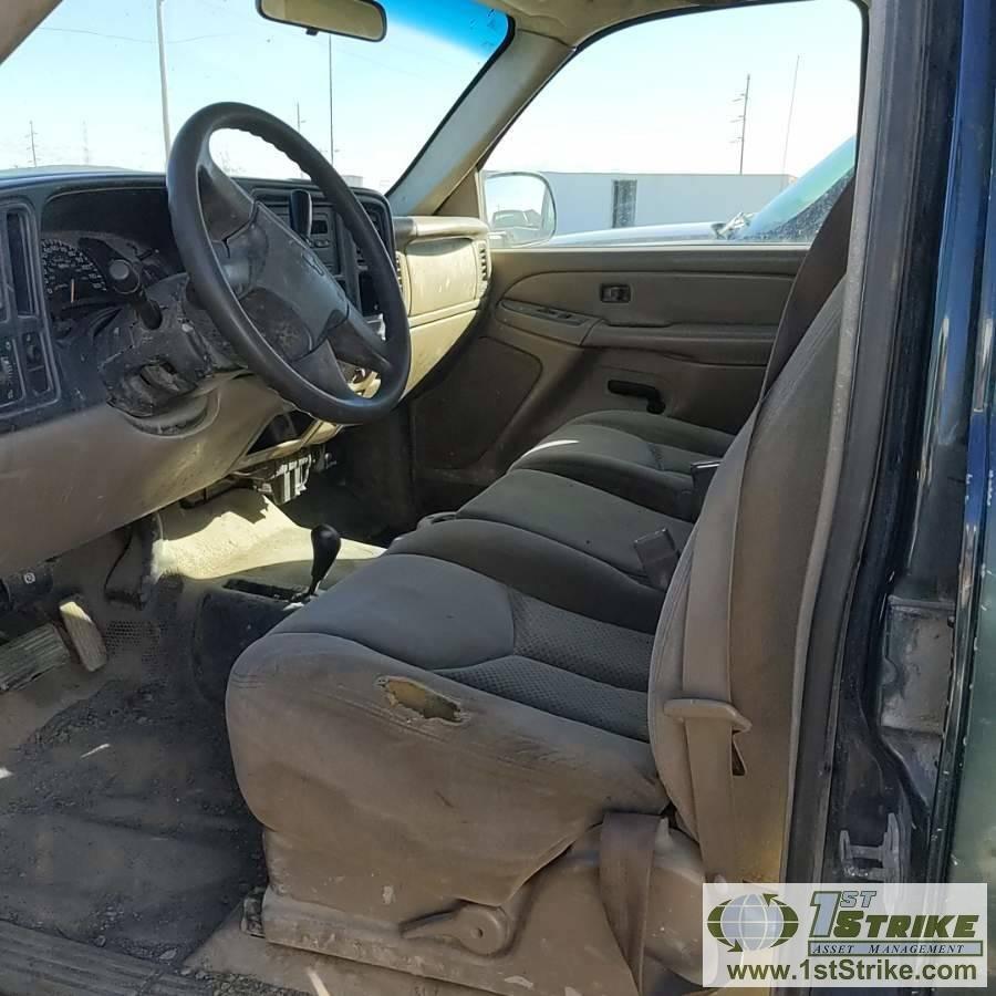 2004 CHEVROLET SILVERADO 2500HD, 6.0L VORTEC, 4X4, CREW CAB, LONG BED