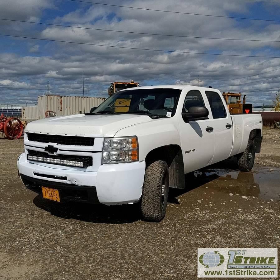 2010 CHEVROLET SILVERADO 2500HD LS, 6.6L DURAMAX, 4X4, CREW CAB, LONG BED