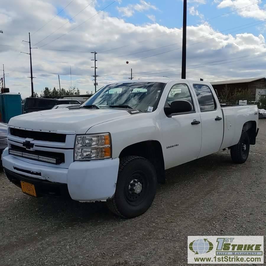 2010 CHEVROLET SILVERADO 2500HD LS, 6.6L DURAMAX, 4X4, CREW CAB, LONG BED