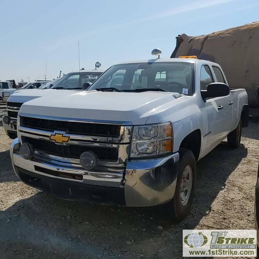 2008 CHEVROLET SILVERADO 2500HD LS, 6.6L DURAMAX, 4X4, CREW CAB, LONG BED. WEBASTO HEAT