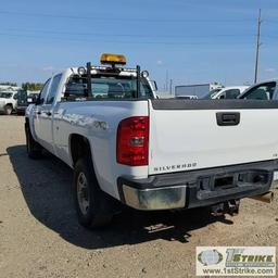 2012 CHEVROLET SILVERADO 2500HD LS, 6.6L DURAMAX, 4X4, CREW CAB, LONG BED. WEBASTO HEAT