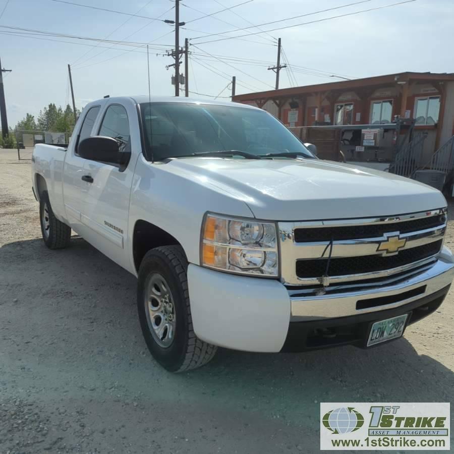 2010 CHEVROLET SILVERADO 1500 LS, 4.8L VORTEC, 4X4, EXTENDED CAB, SHORT BED